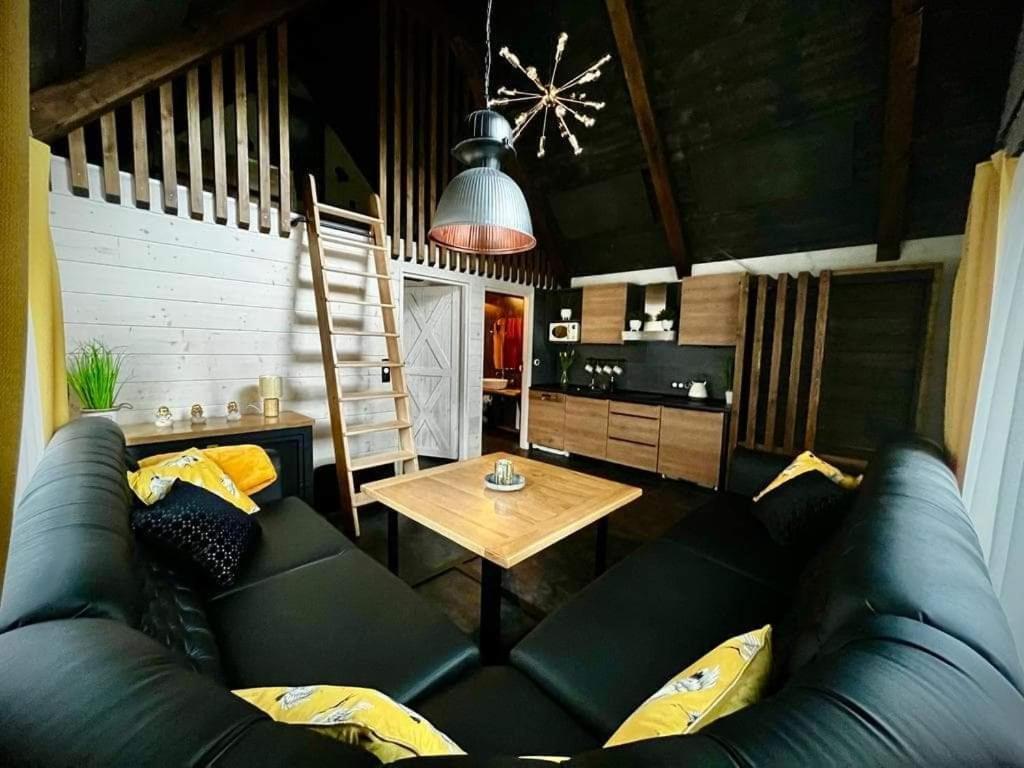 Pod Jemiola Homestay *